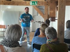 Kaffee, Zopf und Humor